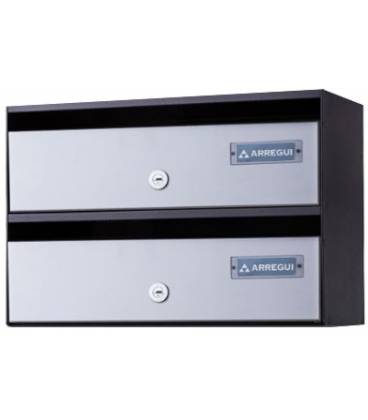 Buzones Adapta, H3820-02, con baterías de 2 buzones. Con cuerpo de acero lacado negro y puerta de acero Plata. 