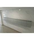 Agrupaciones de 42 buzones V1100-02, todo Plata. Colgados de la pared.