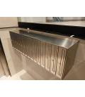 Agrupación de 15 buzones Front V1600-07- Inox Satinado, colgados en la pared.