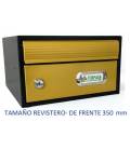BUZONES URBAN 35 - Con cuerpo de acero electrozincado negro y puerta de acero electrozincado Oro.