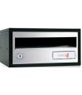 Buzón Indico h2435- 82320U-cuerpo en acero electrocincado negro y puerta en acero electrocincado Inox Brillo AISI 430