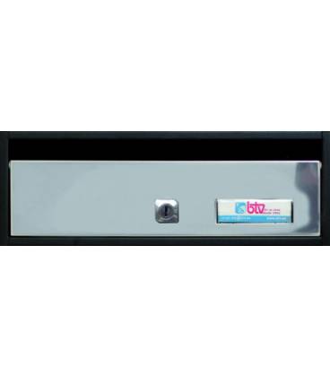 Buzón Btv, Aneto 15006, con cuerpo de acero pintado negro y puerta en acero Inox Brillo G1. Apto para el interior.