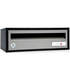 Buzón Joma, Indico h3425- 82308U-cuerpo en acero electrocincado negro y puerta en acero electrocincado Plata