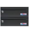 Buzón btv Barajas, 20320, cuerpo negro pintado y puerta de acero inoxidable color Negro G2, apto para el interior.