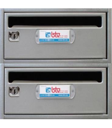 Buzón btv Moncayo 23925, cuerpo en acero pintado en negro y cuerpo en acero color Titanio, G2. Aptos para el interior