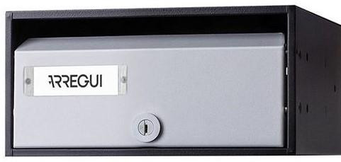 buzon-arregui-mira-flat-hf8700-02-cuerpo-acero-negro-puerta-acero-lacado-plata
